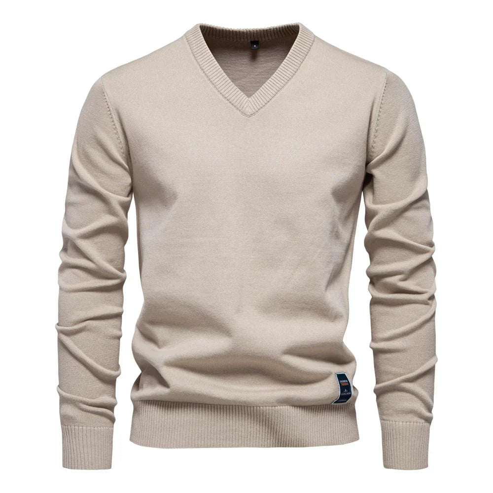 Klassischer Merino-V-Ausschnitt